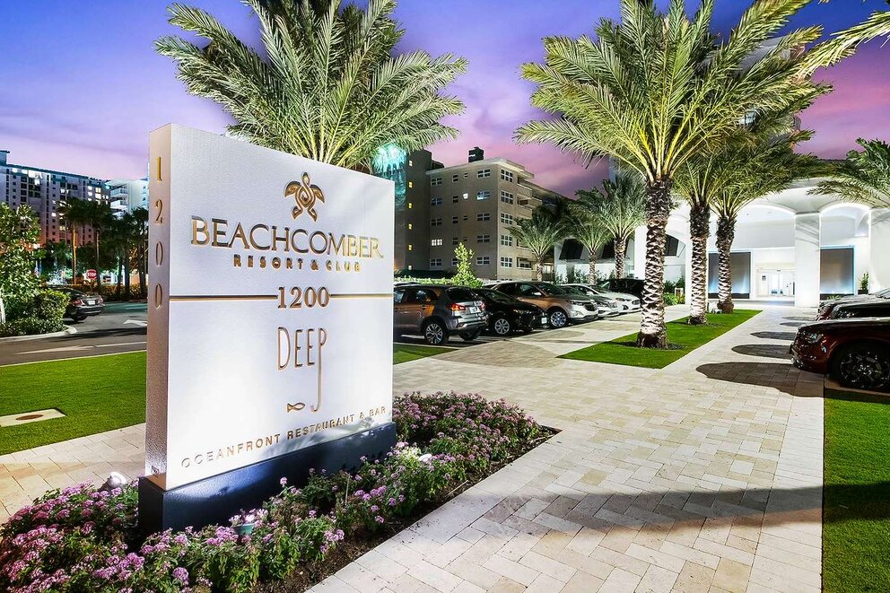 Marquee sign at front of Beachcomber Driveway